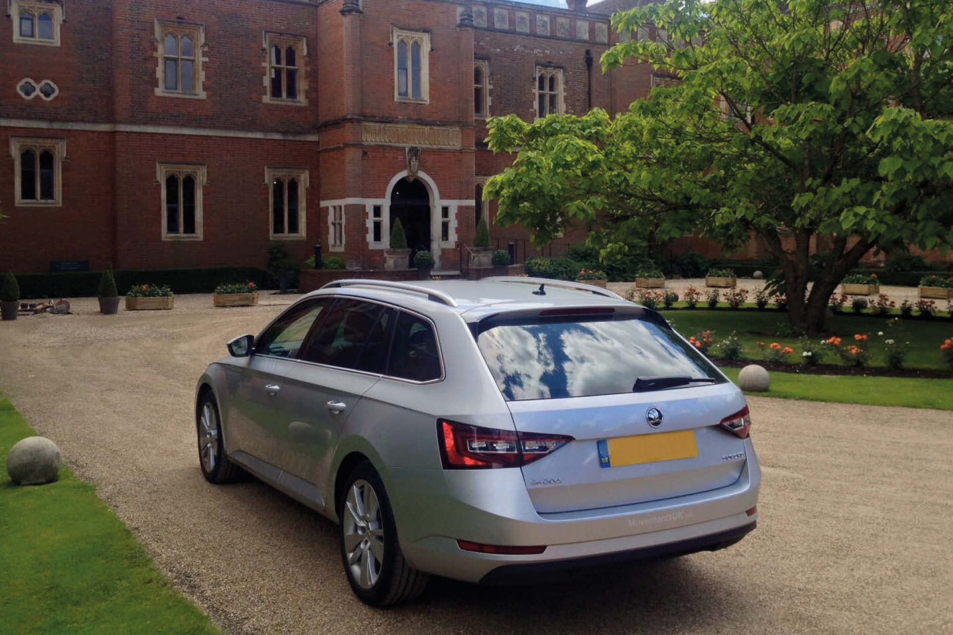 Trust M2 Transfer for your Airport Transfers Trust M2 Transfer for your Airport Transfers